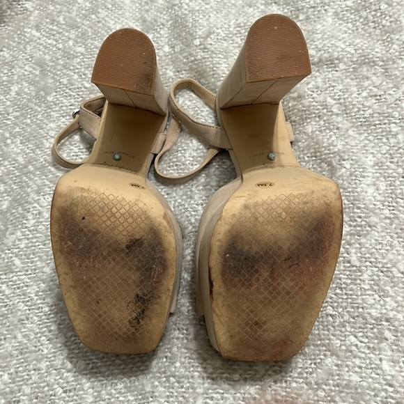 Gianni Bini x Venita Aspen Sienna Taupe Suede Platform Dress Sandals - Picture 7 of 14